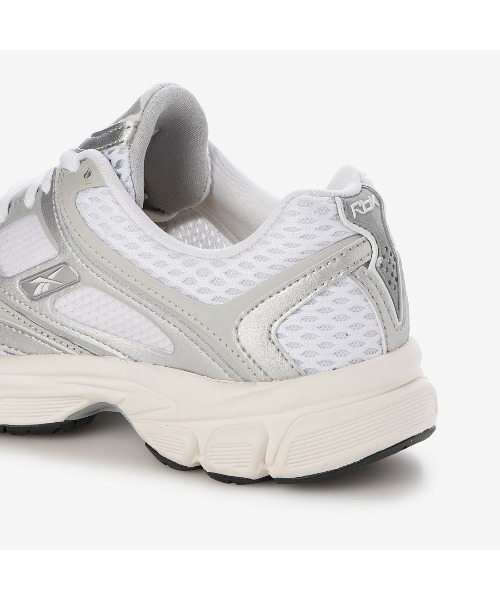 Reebok(リーボック)の「プレミアトリニティ / PREMIER TRINITY(スニーカー・メンズ・ホワイト/ブルー・23.0cm/23.5cm/24.5cm/24.0cm/25.0cm/25.5cm/26.0cm/26.5cm/27.0cm/27.5cm/28.0cm/28.5cm/29.0cm)」の17枚目の写真