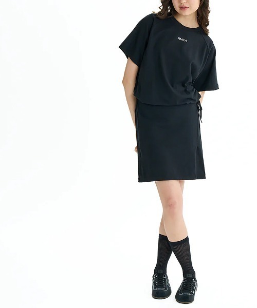 RVCA(ルーカ)の「【RVCA/ルーカ】25SS MINI RVCA RAGLAN TEE/ルーカシャーリングブラウジングロゴワンピース(ワンピース・レディース・ブラック・MEDIUM/LARGE)」の21枚目の写真