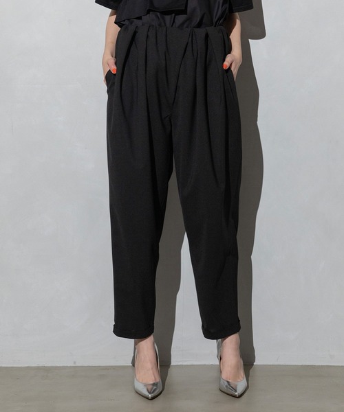 MARECHAL TERRE（マルシャルテル）の「タックギャザーパンツ【速乾】（その他パンツ・レディース・ライトベージュ/ブラック/グレー/ダークブラウン・SMALL/MEDIUM/LARGE）」の2枚目の写真