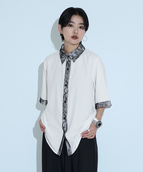 Ellno de Mavie(エルノデメヴィ)の「レースドッキングシャツ/SS(シャツ/ブラウス・レディース・ブルーグレー/ブラック/グレー/オフホワイト・FREE)」の2枚目の写真