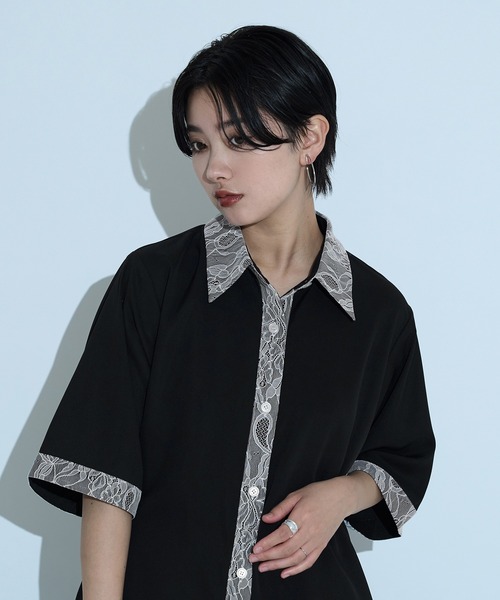 Ellno de Mavie(エルノデメヴィ)の「レースドッキングシャツ/SS(シャツ/ブラウス・レディース・ブルーグレー/ブラック/グレー/オフホワイト・FREE)」の5枚目の写真