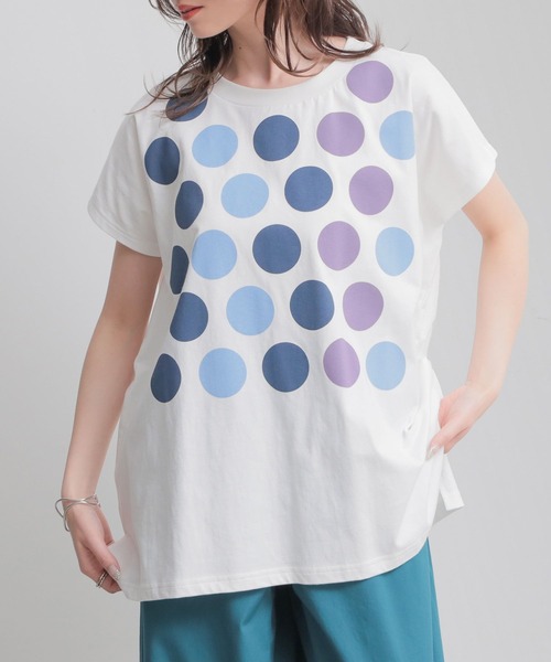 n'OrLABEL(ノアールレーベル)の「配色ドットプリントフレンチスリーブTシャツ(Tシャツ/カットソー・レディース・オフホワイト/チャコール・2/1)」の1枚目の写真