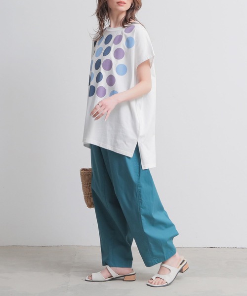 n'OrLABEL(ノアールレーベル)の「配色ドットプリントフレンチスリーブTシャツ(Tシャツ/カットソー・レディース・オフホワイト/チャコール・2/1)」の9枚目の写真