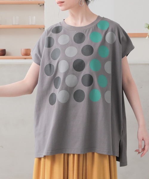 n'OrLABEL(ノアールレーベル)の「配色ドットプリントフレンチスリーブTシャツ(Tシャツ/カットソー・レディース・オフホワイト/チャコール・2/1)」の12枚目の写真