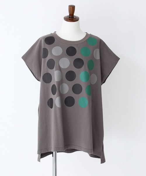 n'OrLABEL(ノアールレーベル)の「配色ドットプリントフレンチスリーブTシャツ(Tシャツ/カットソー・レディース・オフホワイト/チャコール・2/1)」の17枚目の写真