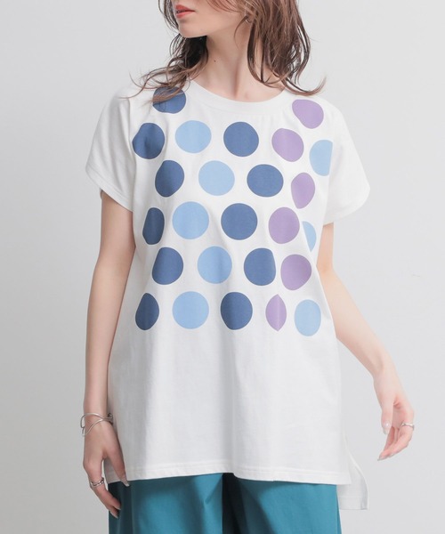 n'OrLABEL(ノアールレーベル)の「配色ドットプリントフレンチスリーブTシャツ(Tシャツ/カットソー・レディース・オフホワイト/チャコール・2/1)」の4枚目の写真