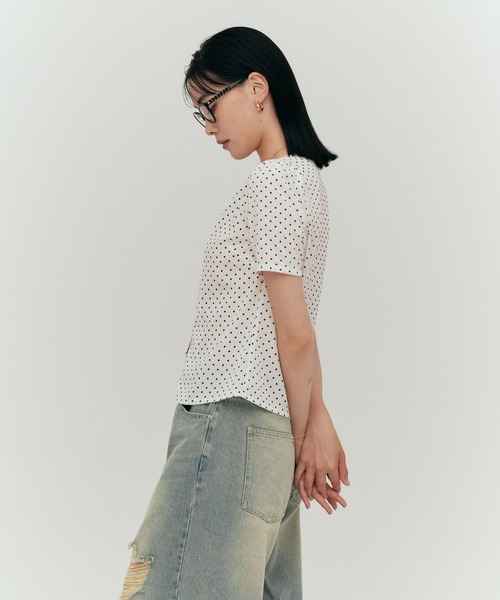 YOOU(ユー)の「ドットブラウス/総柄デザイン × Vネックブラウス(シャツ/ブラウス・レディース・ホワイト/ブラック/ネイビー・FREE)」の20枚目の写真