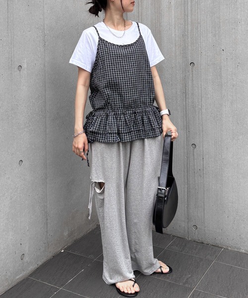 ISOOK（アイスー）の「【ISOOK / アイスー】ウエストリボンチェックフリルキャミソール / ビスチェ タンクトップ ノースリーブ レイヤード 重ね着 チュニック丈 ホワイト ネイビー 白 紺 ZOZOTOWN限定（キャミソール・レディース・ネイビー/ホワイト・FREE）」の17枚目の写真