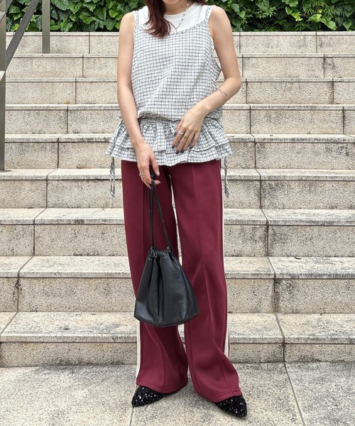 ISOOK（アイスー）の「【ISOOK / アイスー】ウエストリボンチェックフリルキャミソール / ビスチェ タンクトップ ノースリーブ レイヤード 重ね着 チュニック丈 ホワイト ネイビー 白 紺 ZOZOTOWN限定（キャミソール・レディース・ネイビー/ホワイト・FREE）」の4枚目の写真