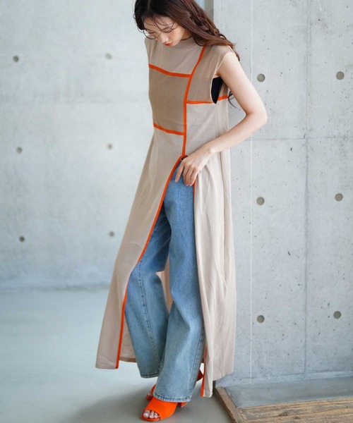 Sawa a la mode(サワアラモード)の「麻タッチスリットニットワンピース(ワンピース・レディース・ブラック/ベージュ・FREE)」の2枚目の写真