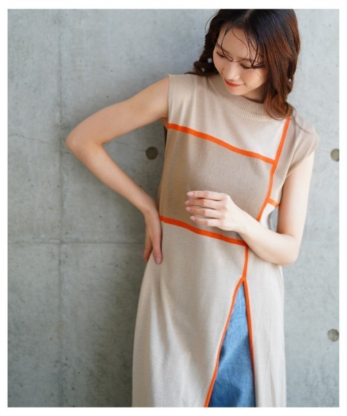 Sawa a la mode(サワアラモード)の「麻タッチスリットニットワンピース(ワンピース・レディース・ブラック/ベージュ・FREE)」の6枚目の写真