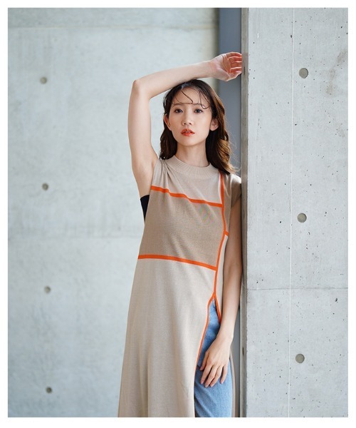 Sawa a la mode(サワアラモード)の「麻タッチスリットニットワンピース(ワンピース・レディース・ブラック/ベージュ・FREE)」の12枚目の写真
