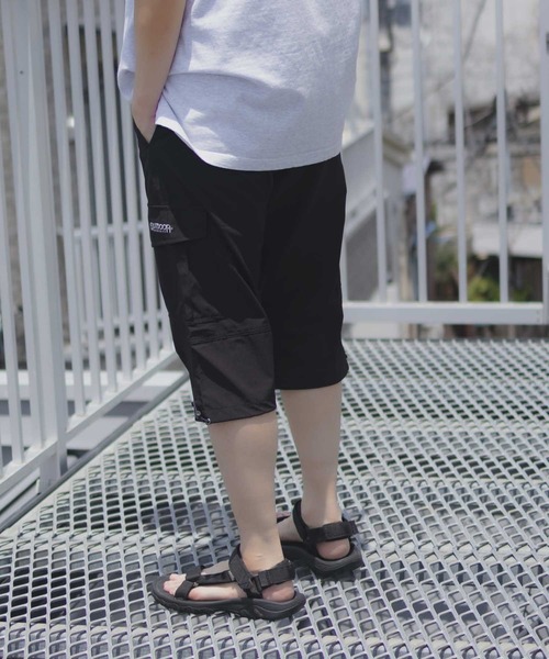 OUTDOOR PRODUCTS(アウトドアプロダクツ)の「OUTDOOR PRODUCTS ポリリップストレッチカーゴクロップドパンツ【UVカット ドライ】(カーゴパンツ・メンズ・ブラック/カーキ/グレイッシュベージュ・M/L/XL)」の7枚目の写真