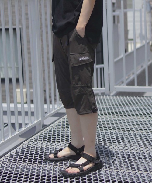 OUTDOOR PRODUCTS(アウトドアプロダクツ)の「OUTDOOR PRODUCTS ポリリップストレッチカーゴクロップドパンツ【UVカット ドライ】(カーゴパンツ・メンズ・ブラック/カーキ/グレイッシュベージュ・M/L/XL)」の17枚目の写真