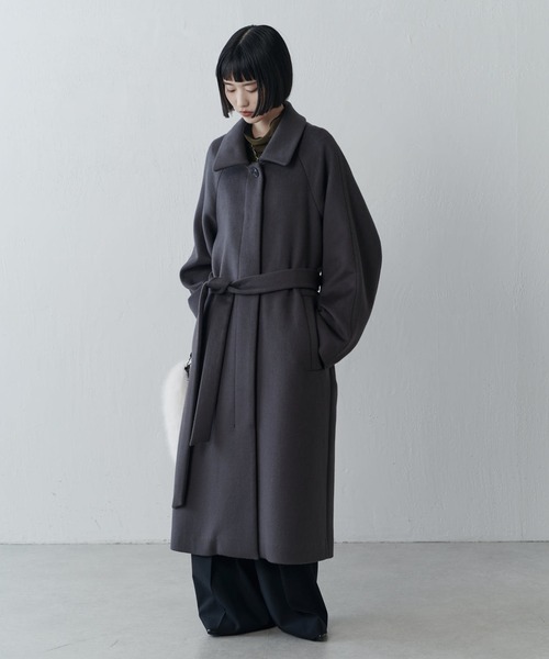 Lui's（ルイス）の「ビーバーメルトンボリュームコート（ステンカラーコート・レディース・ブラック/チャコールグレー・FREE）」の14枚目の写真