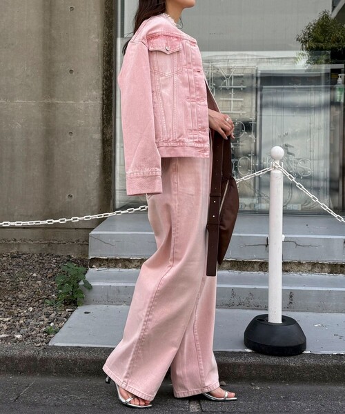 fredy emue（フレディエミュ）の「ノーカラーコンパクトデニムジャケット（デニムジャケット・レディース・ピンク/ブラウン/ブルー・38）」の4枚目の写真