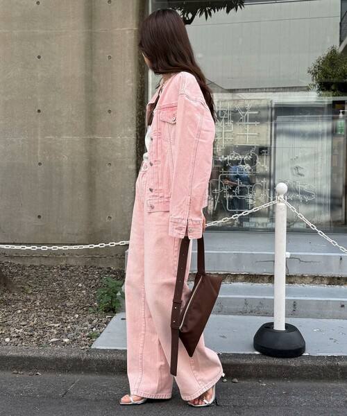 fredy emue（フレディエミュ）の「ノーカラーコンパクトデニムジャケット（デニムジャケット・レディース・ピンク/ブラウン/ブルー・38）」の6枚目の写真