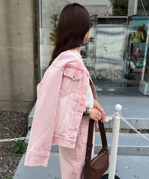 fredy emue（フレディエミュ）の「ノーカラーコンパクトデニムジャケット（デニムジャケット・レディース・ピンク/ブラウン/ブルー・38）」の10枚目の写真
