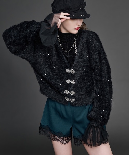 Ellno de Mavie(エルノデメヴィ)の「チャイナメタルボタンシャギーカーディガン(カーディガン/ボレロ・レディース・ブルー/ブラック/パープル/ブラック系その他/ライトグレー・FREE)」の3枚目の写真