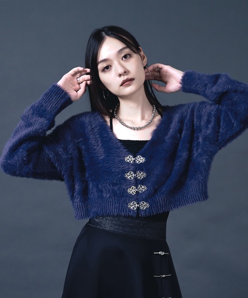 Ellno de Mavie（エルノデメヴィ）の「チャイナメタルボタンシャギーカーディガン（カーディガン/ボレロ・レディース・ブルー/ブラック/パープル・FREE）」の7枚目の写真