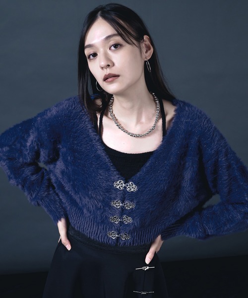 Ellno de Mavie（エルノデメヴィ）の「チャイナメタルボタンシャギーカーディガン（カーディガン/ボレロ・レディース・ブルー/ブラック/パープル・FREE）」の5枚目の写真