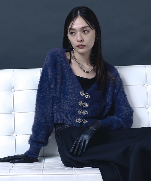 Ellno de Mavie（エルノデメヴィ）の「チャイナメタルボタンシャギーカーディガン（カーディガン/ボレロ・レディース・ブルー/ブラック/パープル・FREE）」の4枚目の写真