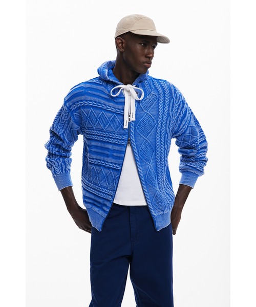 Desigual（デシグアル）の「ミックス編みデザインフード付きジップカーディガンセーター（ニット/セーター・メンズ・ブルー・S/M/L/XL）」の3枚目の写真