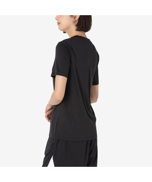 Reebok（リーボック）の「ロゴ トレーニング Tシャツ / CASIDY CORE SS TOP（Tシャツ/カットソー・レディース・ブラック/パープル・MEDIUM/SMALL/X-SMALL）」の14枚目の写真
