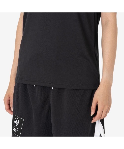 Reebok（リーボック）の「ロゴ トレーニング Tシャツ / CASIDY CORE SS TOP（Tシャツ/カットソー・レディース・ブラック/パープル・MEDIUM/SMALL/X-SMALL）」の17枚目の写真