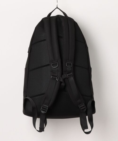 anello GRANDE(アネログランデ)の「【anello GRANDE】大容量 HC 40L撥水リュック(バックパック/リュック・レディース・ブラック/ベージュ・FREE)」の8枚目の写真