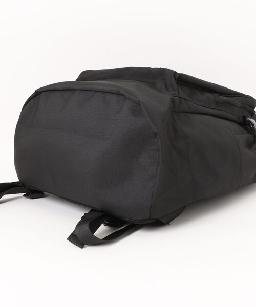 anello GRANDE(アネログランデ)の「【anello GRANDE】大容量 HC 40L撥水リュック(バックパック/リュック・レディース・ブラック/ベージュ・FREE)」の9枚目の写真