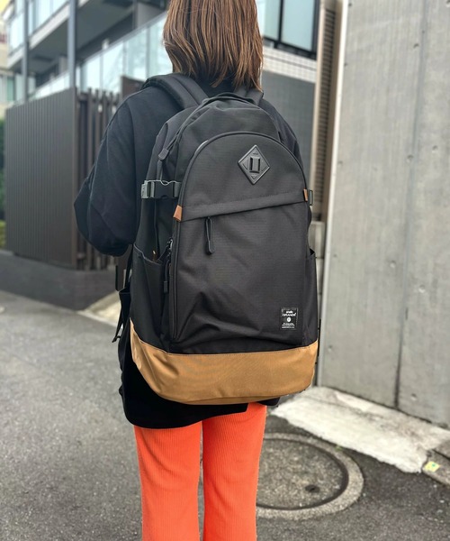 anello GRANDE(アネログランデ)の「【anello GRANDE】大容量 HC 40L撥水リュック(バックパック/リュック・レディース・ブラック/ベージュ・FREE)」の6枚目の写真