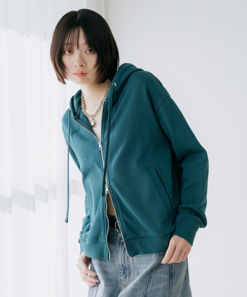 PAGEBOY（ページボーイ）の「クラフトスウェットWZIPパーカー/フーディ　【ミドル・ロング丈の選べる2サイズ展開】（パーカー・レディース・杢グレー/ダークネイビー/レッド系その他/ブラック系/ブラウン/モスグリーン・MEDIUM/LARGE）」の4枚目の写真