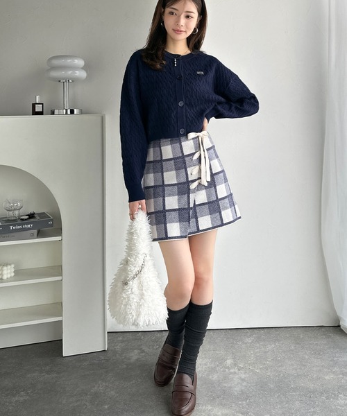 mily bilet(ミウィビレット)の「【mily bilet】旬なクラシカルムード◎巻きスカート風リボン使いチェックニットミニスカート(スカート・レディース・ブラック/アイボリー・LARGE/MEDIUM/SMALL/X-LARGE)」の11枚目の写真