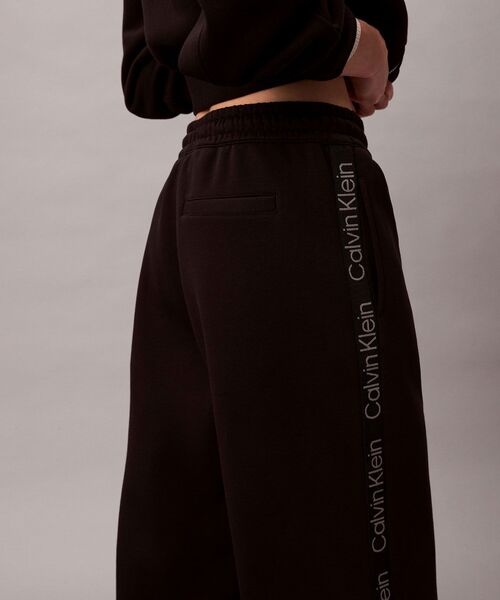 Calvin Klein(カルバン・クライン)の「ロングスウェットパンツ(スウェットパンツ・レディース・グレー/ブラック・M/S/XS)」の4枚目の写真