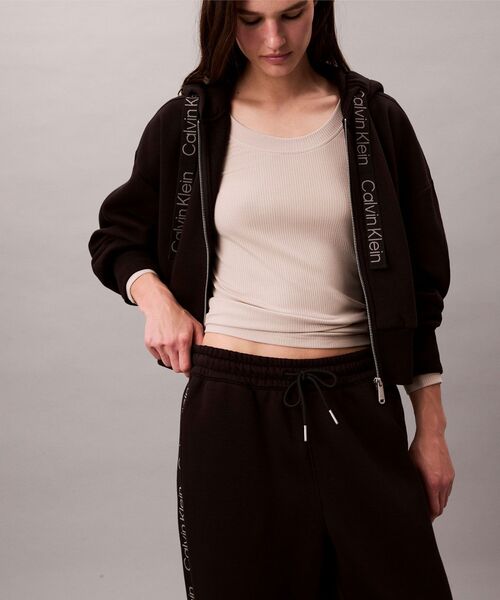 Calvin Klein(カルバン・クライン)の「ロングスウェットパンツ(スウェットパンツ・レディース・グレー/ブラック・M/S/XS)」の5枚目の写真