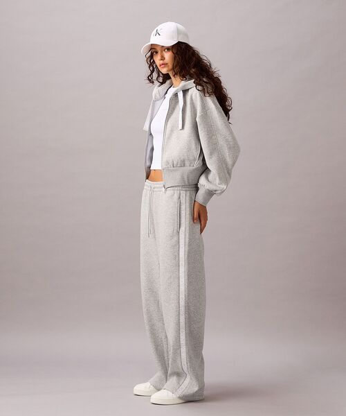 Calvin Klein(カルバン・クライン)の「ロングスウェットパンツ(スウェットパンツ・レディース・グレー/ブラック・M/S/XS)」の7枚目の写真