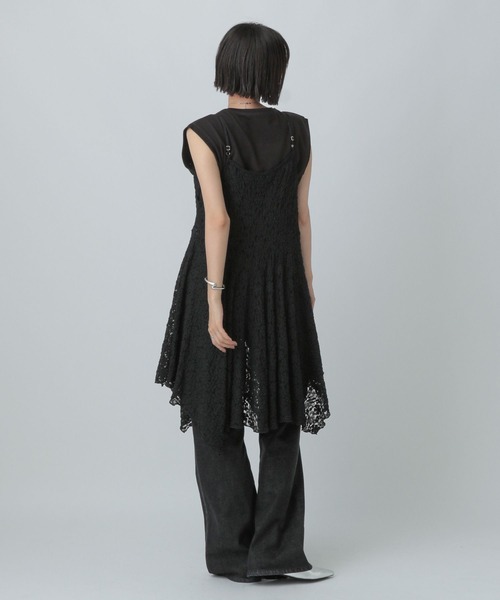 LOWRYS FARM(ローリーズファーム)の「カットレースキャミチュニック 583881(キャミソール・レディース・ブラック/アイボリー・FREE)」の5枚目の写真