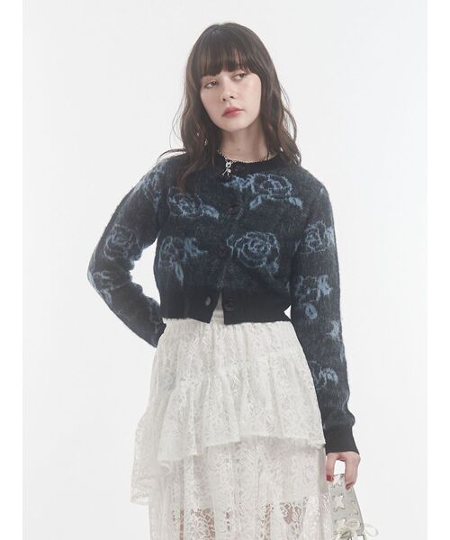jouetie（ジュエティ）の「2WAYパターンショートカーデ 花柄 アーガイル（カーディガン/ボレロ・レディース・ブラック/オフホワイト/グレー/ピンク・MEDIUM）」の5枚目の写真