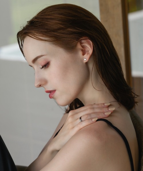 muku(ムク)の「PIERCE/MAT MINI HEART(ピアス(両耳用)・レディース・シルバー/ゴールド・FREE)」の9枚目の写真