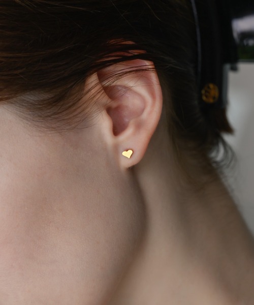muku(ムク)の「PIERCE/MAT MINI HEART(ピアス(両耳用)・レディース・シルバー/ゴールド・FREE)」の20枚目の写真
