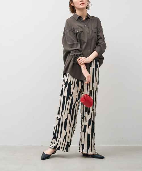 MICA&DEAL(マイカ&ディール)の「サテンプリントイージーパンツ(その他パンツ・レディース・アイボリー/ブラウン/ブルー・FREE)」の5枚目の写真