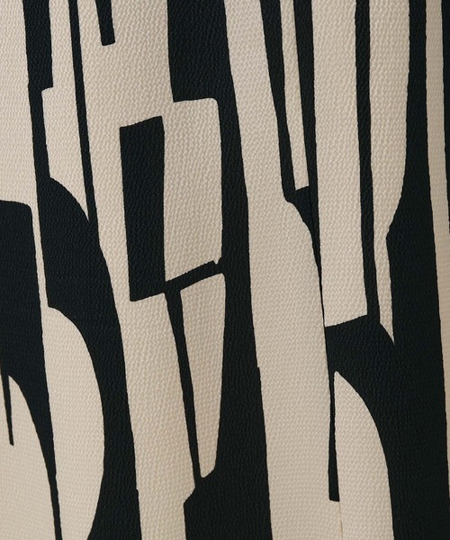 MICA&DEAL(マイカ&ディール)の「サテンプリントイージーパンツ(その他パンツ・レディース・アイボリー/ブラウン/ブルー・FREE)」の15枚目の写真