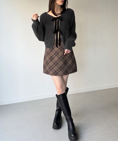 junoah(ジュノア)の「2wayベロアリボンシャギーニットカーディガン(カーディガン/ボレロ・レディース・レッド/アイボリー/チャコール・LARGE/MEDIUM)」の10枚目の写真