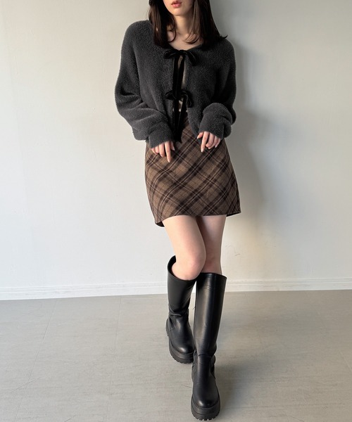 junoah(ジュノア)の「2wayベロアリボンシャギーニットカーディガン(カーディガン/ボレロ・レディース・レッド/アイボリー/チャコール・LARGE/MEDIUM)」の11枚目の写真