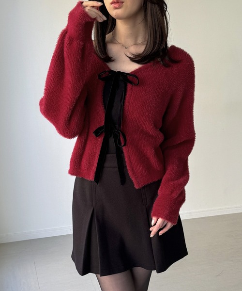 junoah(ジュノア)の「2wayベロアリボンシャギーニットカーディガン(カーディガン/ボレロ・レディース・レッド/アイボリー/チャコール・LARGE/MEDIUM)」の16枚目の写真