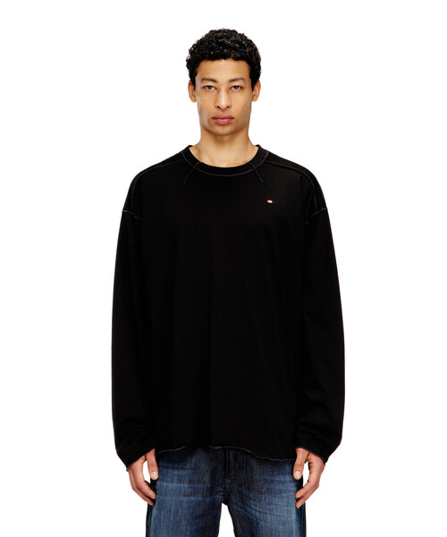 DIESEL(ディーゼル)の「メンズ 長袖Tシャツ T-CRAHOR-BOXT-LS-T1(Tシャツ/カットソー・メンズ・オフホワイト/グレー/ブラック・MEDIUM/LARGE/X-LARGE/X-SMALL/SMALL/XX-LARGE/XXX-LARGE)」の11枚目の写真