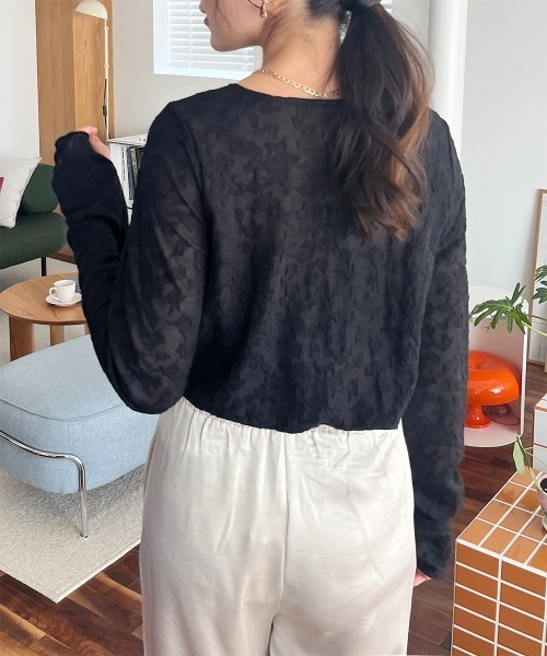 Rejoule(リジュール)の「フィンガーホールふくれシアートップス(Tシャツ/カットソー・レディース・ブラック/アイボリー/ブラウン・FREE)」の9枚目の写真