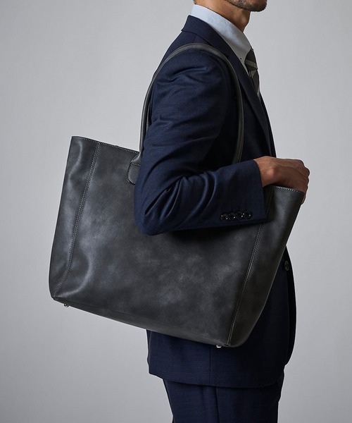 TETE HOMME(テットオム)の「【WEB限定】A4対応 オンオフ兼用 レザータッチトートバッグ(トートバッグ・メンズ・ブラック/チャコールグレー/ネイビー/ブラウン・FREE)」の15枚目の写真