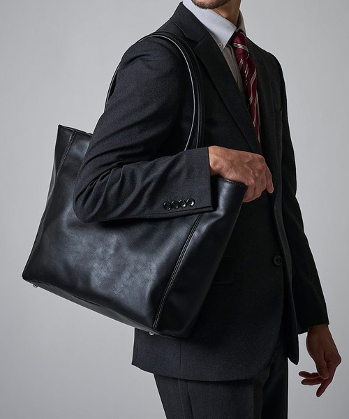 TETE HOMME(テットオム)の「【WEB限定】A4対応 オンオフ兼用 レザータッチトートバッグ(トートバッグ・メンズ・ブラック/チャコールグレー/ネイビー/ブラウン・FREE)」の14枚目の写真